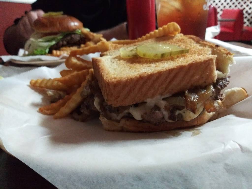 Connie Raes Restaurant | restaurant | 1302 Main Hwy, Bamberg, SC 29003, USA | 8032458002 OR +1 803-245-8002