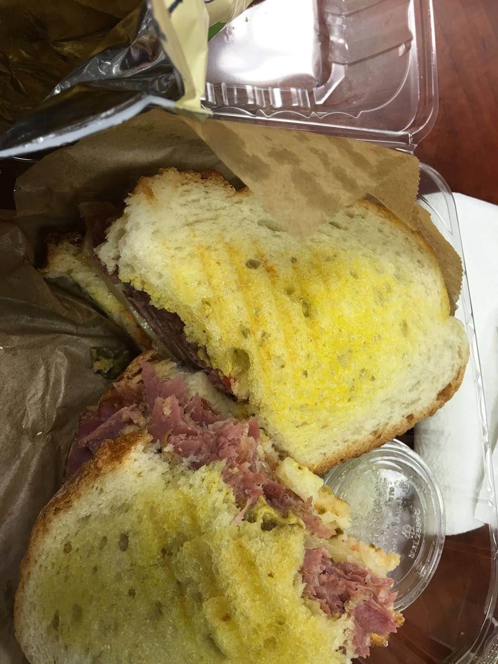 Bitoy Bistro | restaurant | 5946 W Chicago Ave, Chicago, IL 60651, USA | 8774248697 OR +1 877-424-8697