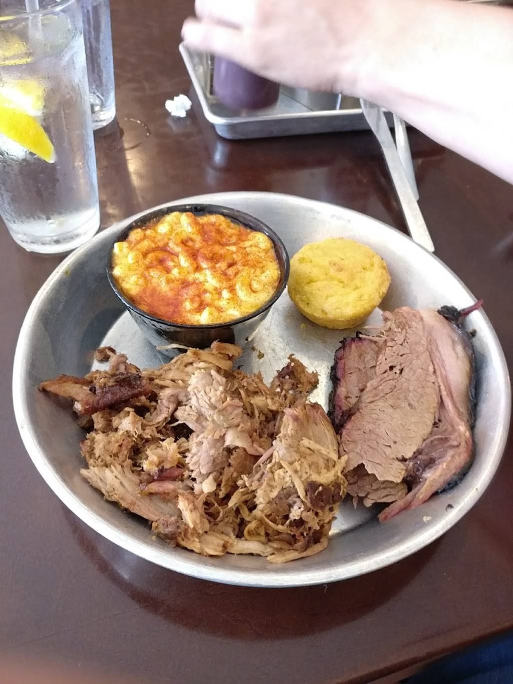 Jefferson St. BBQ | restaurant | 101 N Jefferson St, Converse, IN 46919, USA | 7653955117 OR +1 765-395-5117