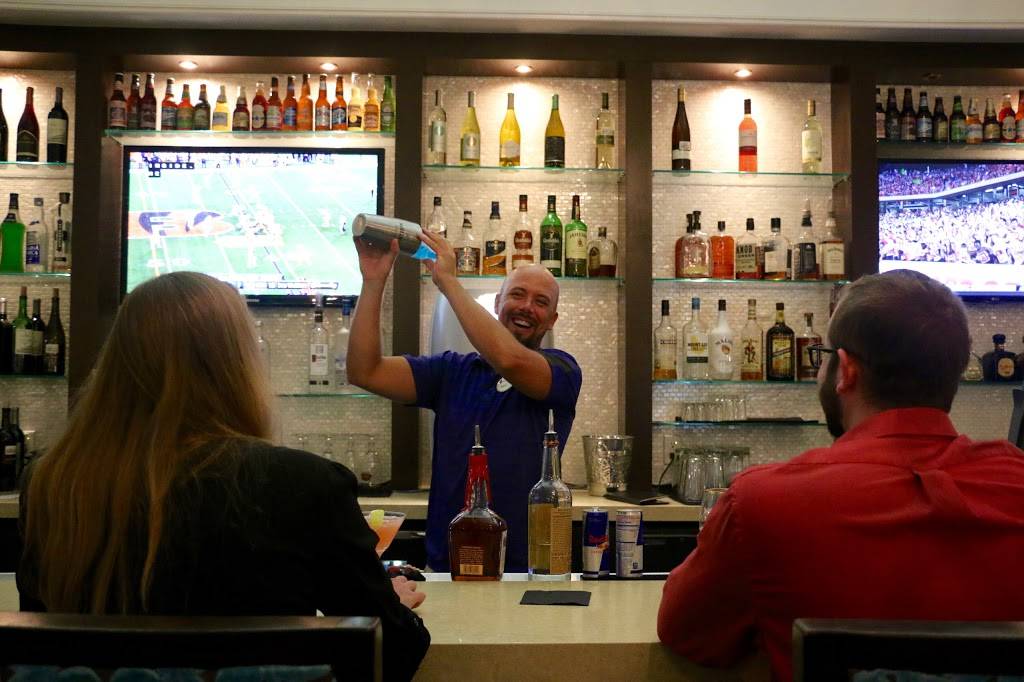 Ocean View Bar & Grill | restaurant | 710 Camino Del Mar, Del Mar, CA 92014, USA | 8587551501 OR +1 858-755-1501