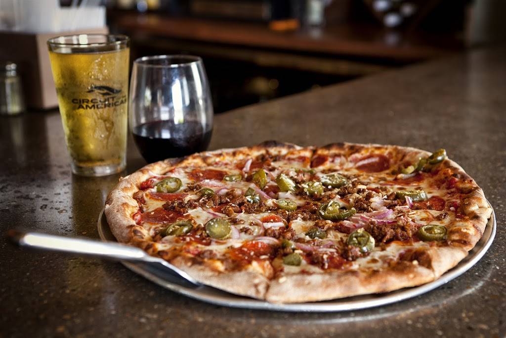 Lakeside Pizza & Grill | restaurant | 2900 N Quinlan Park Rd, Austin, TX 78732, USA | 5122662330 OR +1 512-266-2330