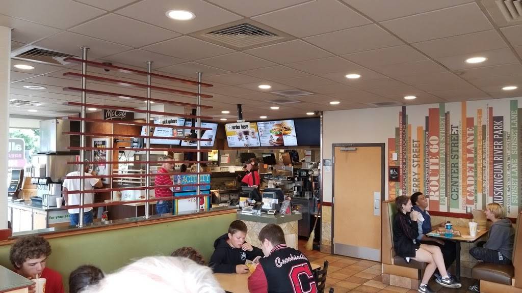 McDonalds | cafe | 223 5th St, Beverly, OH 45715, USA | 7409842278 OR +1 740-984-2278