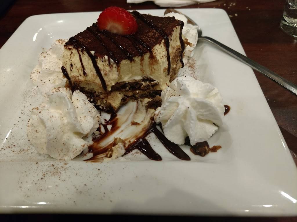 Dinos Restaurant | restaurant | 13 Lord St, Worcester, MA 01604, USA | 5087539978 OR +1 508-753-9978