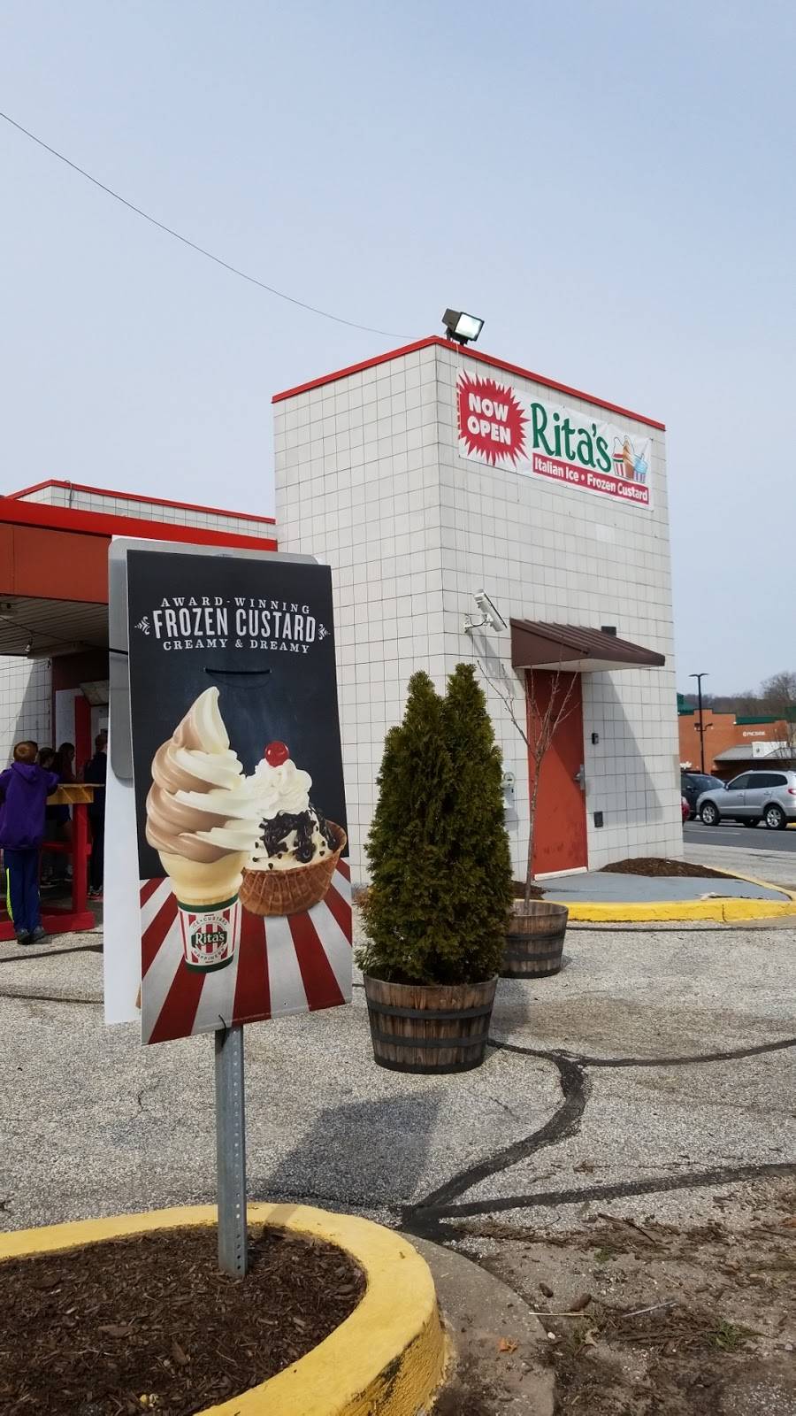 Ritas Italian Ice & Frozen Custard | restaurant | 11351 York Rd, Hunt Valley, MD 21030, USA | 4435591407 OR +1 443-559-1407