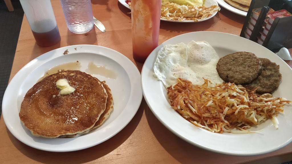 Hamburg Inn No. 2 East Side | restaurant | 2221 Rochester Ave, Iowa City, IA 52245, USA | 3195192500 OR +1 319-519-2500