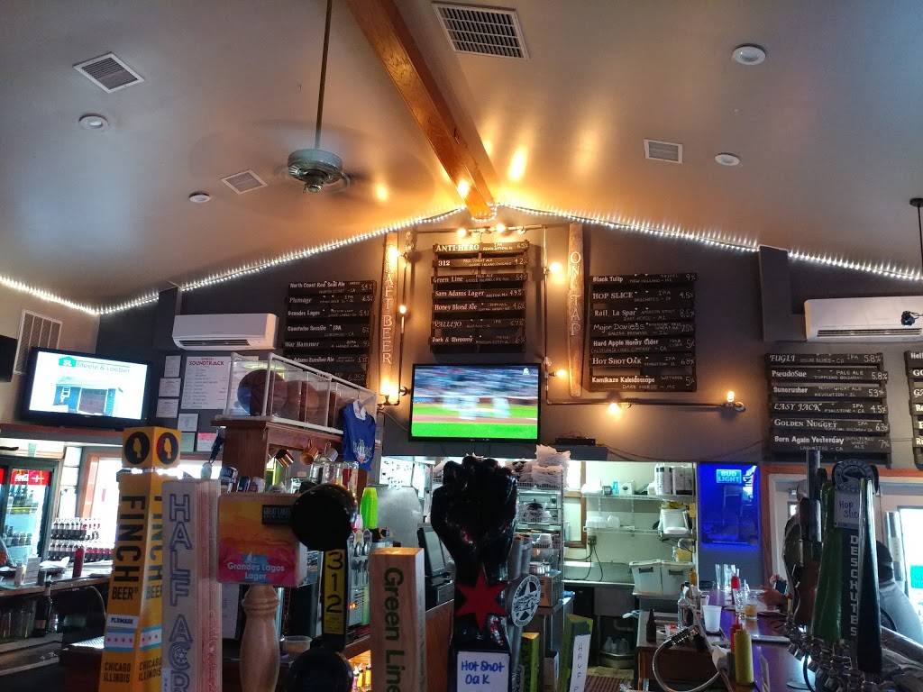 Shakers Lounge-Sports Bar & Grill | restaurant | 121 W Stevenson Rd, Ottawa, IL 61350, USA | 8154332110 OR +1 815-433-2110