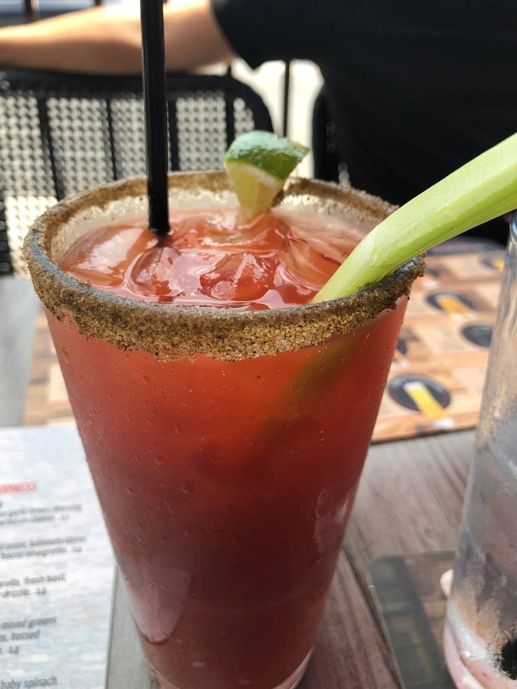 Pump House Grille Co | restaurant | 40 Lakeshore Rd E, Mississauga, ON L5G 1C8, Canada | 9058917867 OR +1 905-891-7867