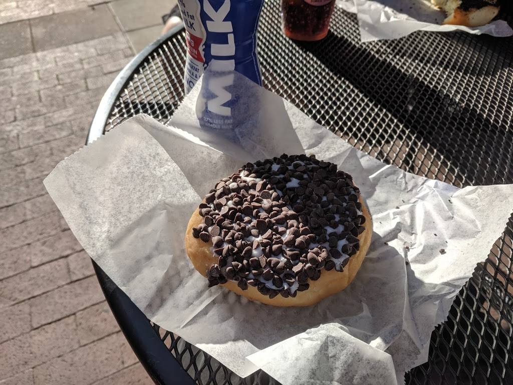 Jacks Donuts | bakery | 135 W Market St, Indianapolis, IN 46204, USA | 3174265930 OR +1 317-426-5930