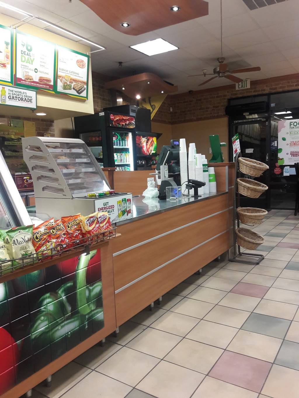 Subway | restaurant | Foothill Oaks, 1449 E F St Suite 101 F & G, Oakdale, CA 95361, USA | 2098472011 OR +1 209-847-2011