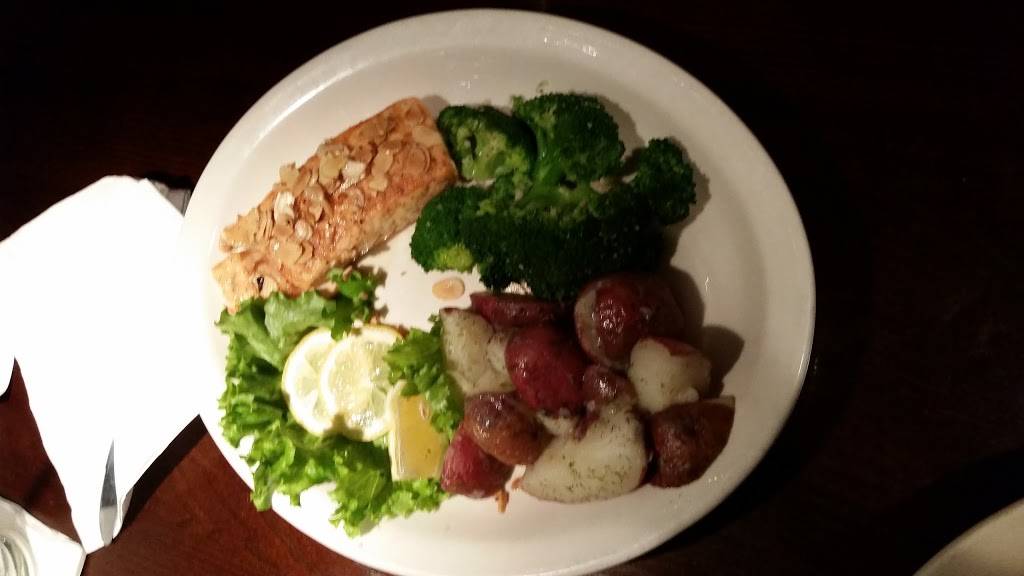 Fire House Pub | restaurant | 48925 Gratiot Ave, Chesterfield, MI 48051, USA | 5869491717 OR +1 586-949-1717