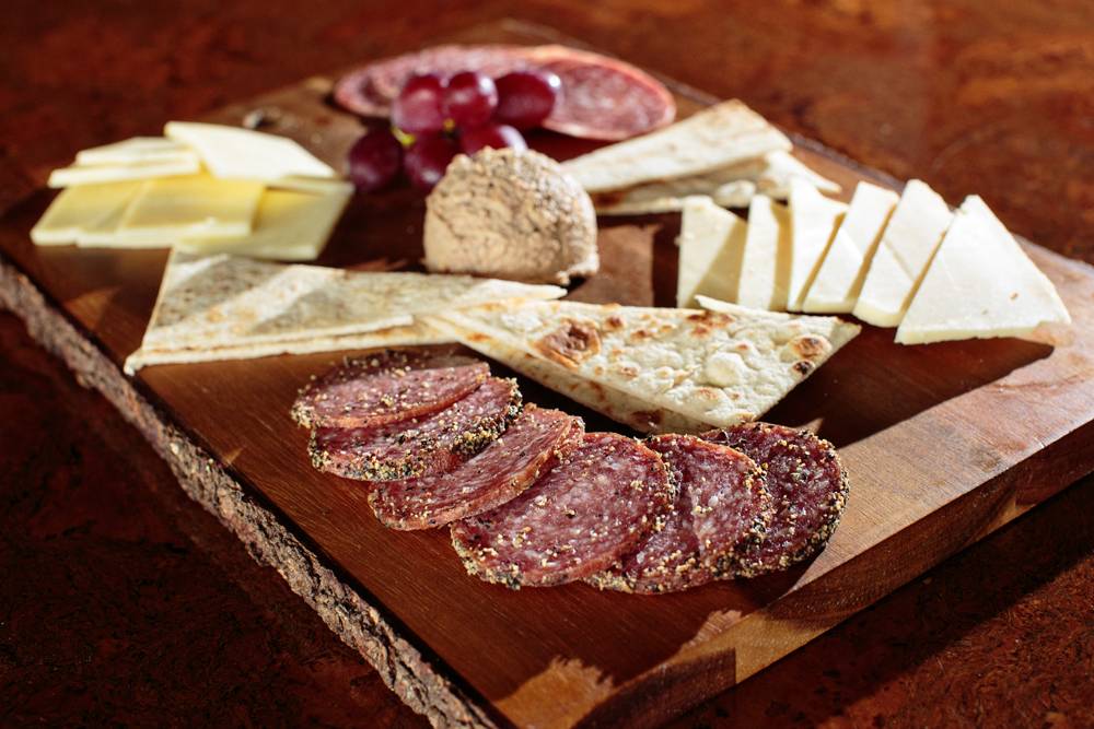 Bar Red Beard | restaurant | 3301 NE 33rd St, Fort Lauderdale, FL 33308, USA | 7542234665 OR +1 754-223-4665