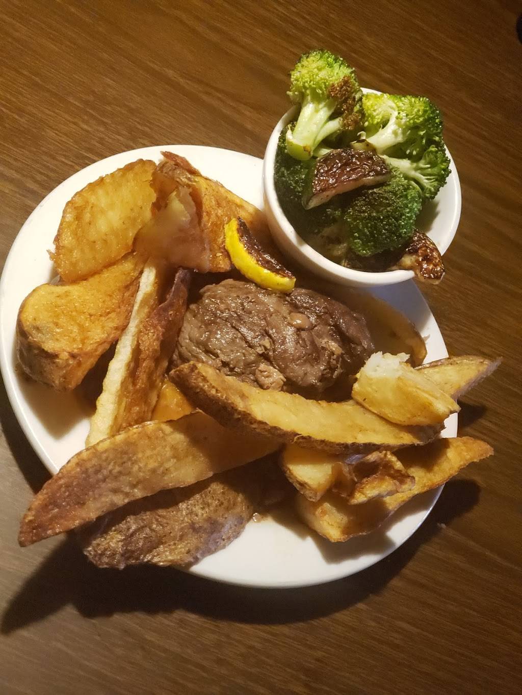 Columbia Steak House | restaurant | 2750 Richmond Rd, Lexington, KY 40509, USA | 8592681666 OR +1 859-268-1666