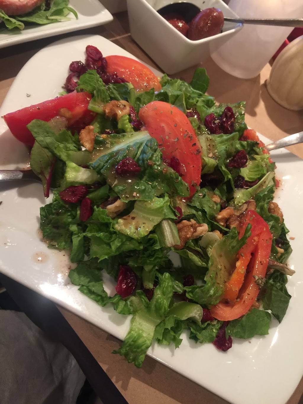 LaMottas Italian Restaurant & Pizzeria | meal takeaway | 15660 San Carlos Blvd #225, Fort Myers, FL 33908, USA | 2394825505 OR +1 239-482-5505