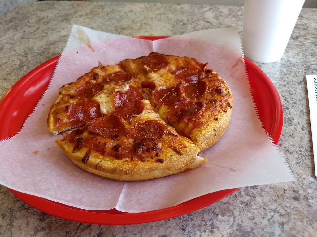 Roccos Pizza Shop - Graham Road | restaurant | 973 Graham Rd, Cuyahoga Falls, OH 44221, USA | 3309201111 OR +1 330-920-1111