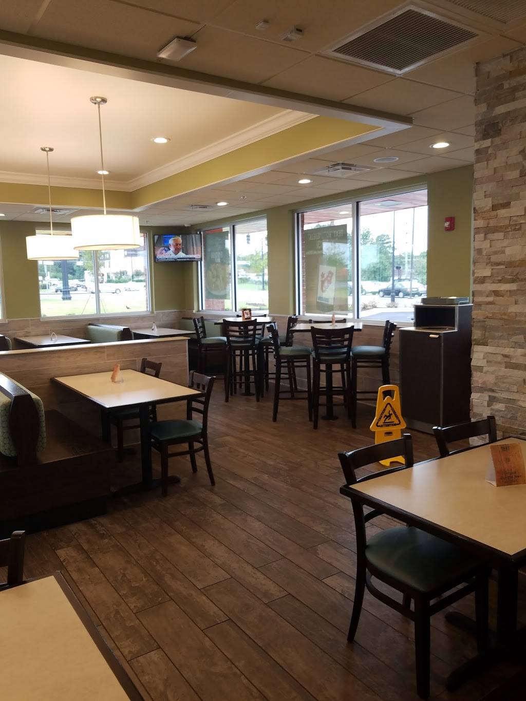 Bojangles Famous Chicken n Biscuits | restaurant | 1183 Franklin Gateway SE, Marietta, GA 30067, USA | 6785403387 OR +1 678-540-3387