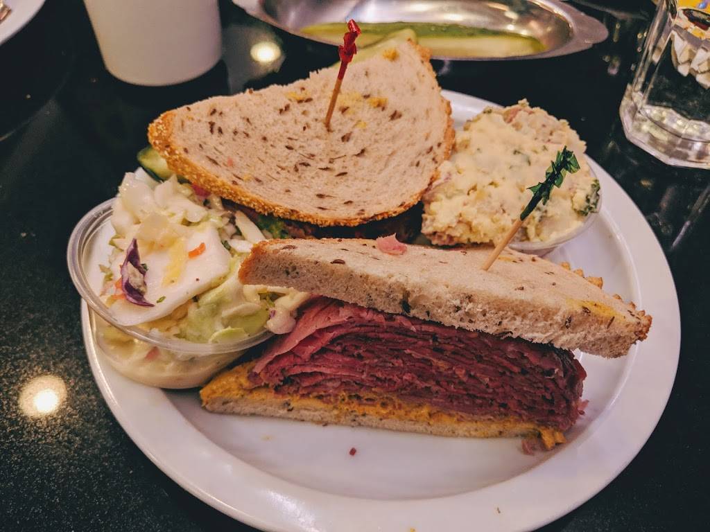 Jerrys Famous Deli | restaurant | 12655 Ventura Blvd, Studio City, CA 91604, USA | 8189804245 OR +1 818-980-4245