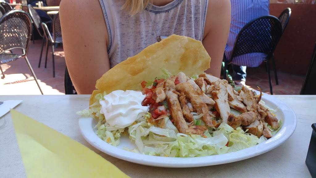 El Patio Restaurant | restaurant | 4351 Township Ave, Simi Valley, CA 93063, USA | 8055275054 OR +1 805-527-5054