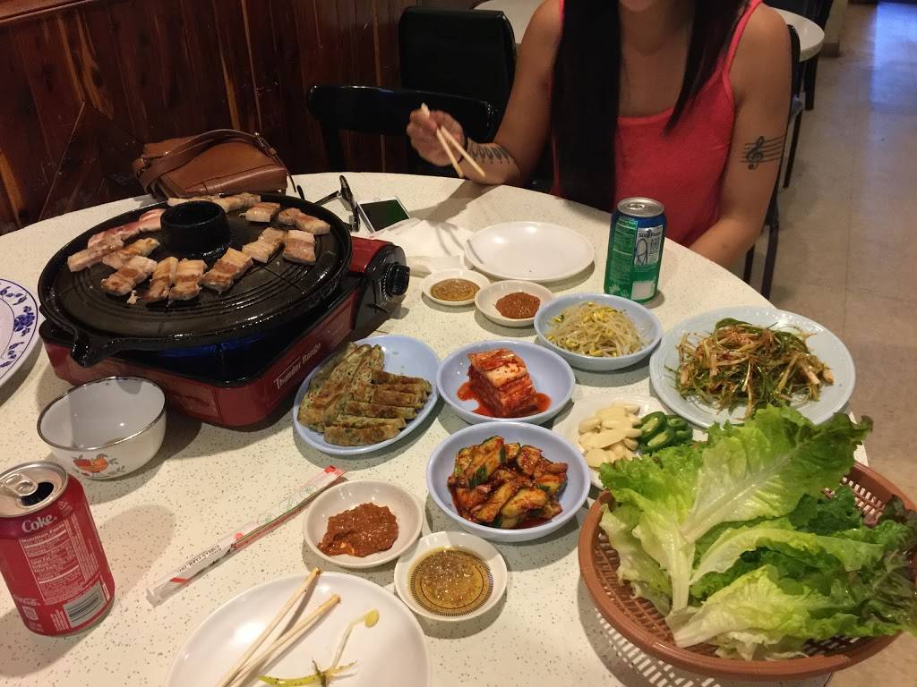 Light House - 등대 (Deung Dae) | restaurant | 5542 N Kedzie Ave, Chicago, IL 60625, USA | 7735399055 OR +1 773-539-9055