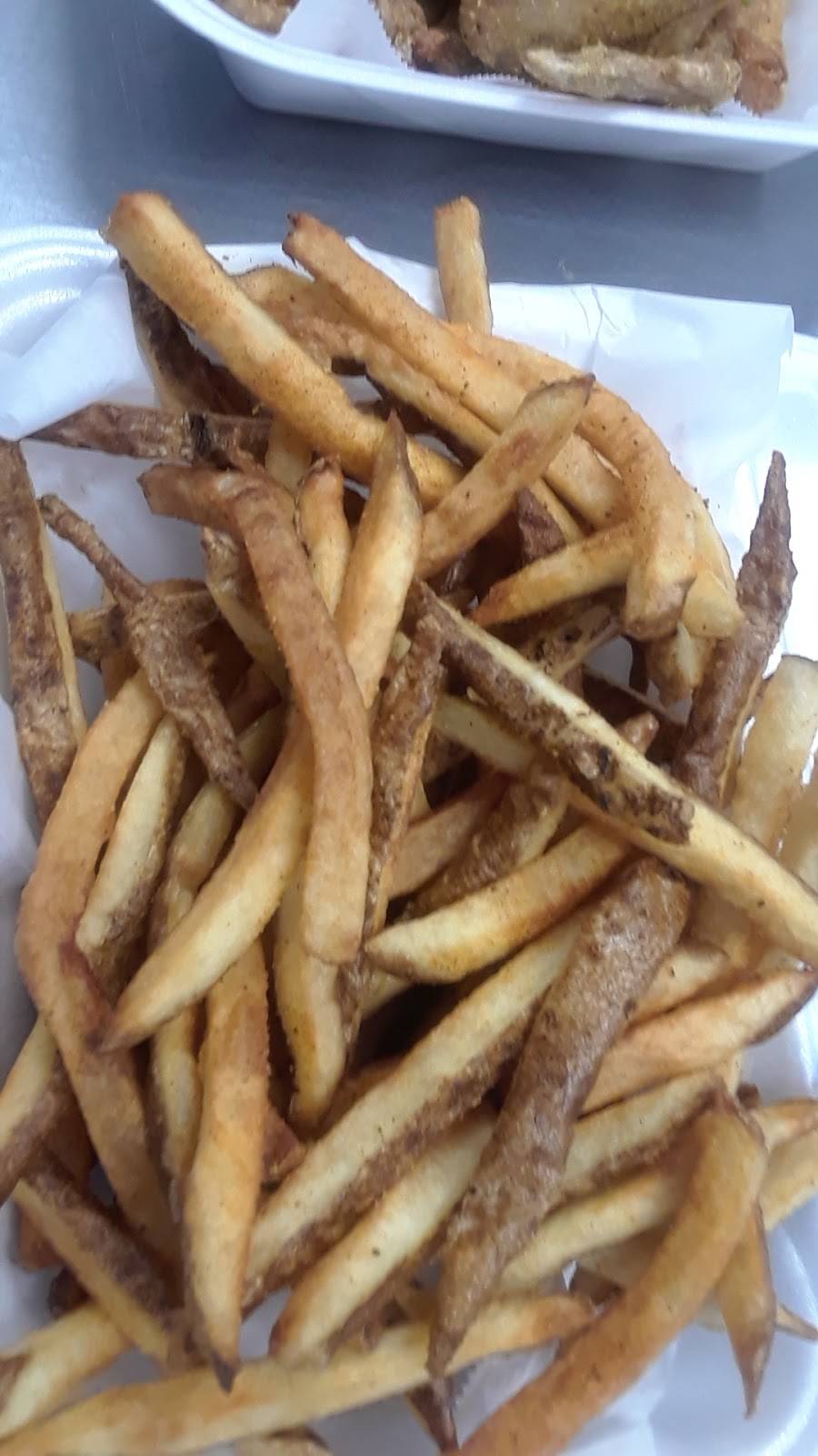 Cottons Bag-O-Wings | restaurant | 134 N Salem Rd, Conyers, GA 30013, USA | 7706023242 OR +1 770-602-3242