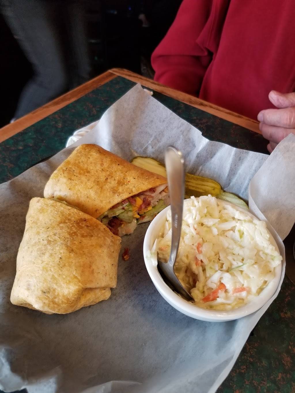 Third Base Brewery | restaurant | 500 Blairs Ferry Rd NE #2, Cedar Rapids, IA 52402, USA | 3193789090 OR +1 319-378-9090