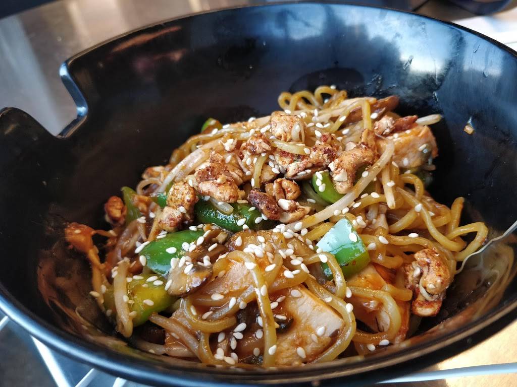 honeygrow | restaurant | 105 S Highland Ave, Pittsburgh, PA 15206, USA | 4124508524 OR +1 412-450-8524