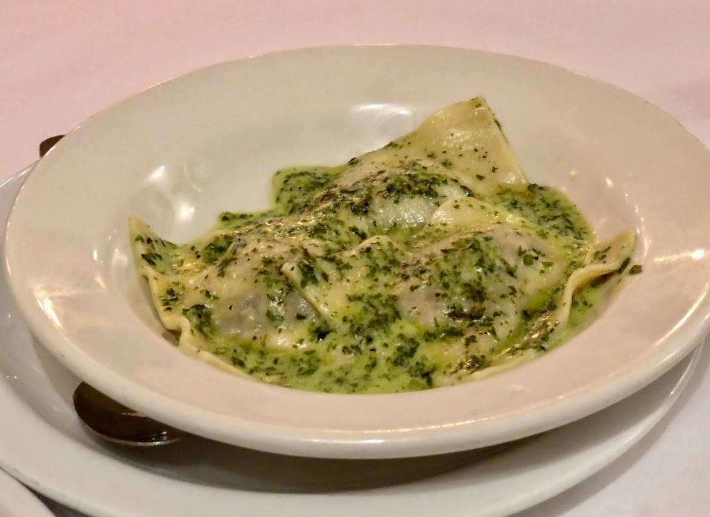 Maxs Grill | restaurant | 209 Forest Ave, Pacific Grove, CA 93950, USA | 8313757997 OR +1 831-375-7997