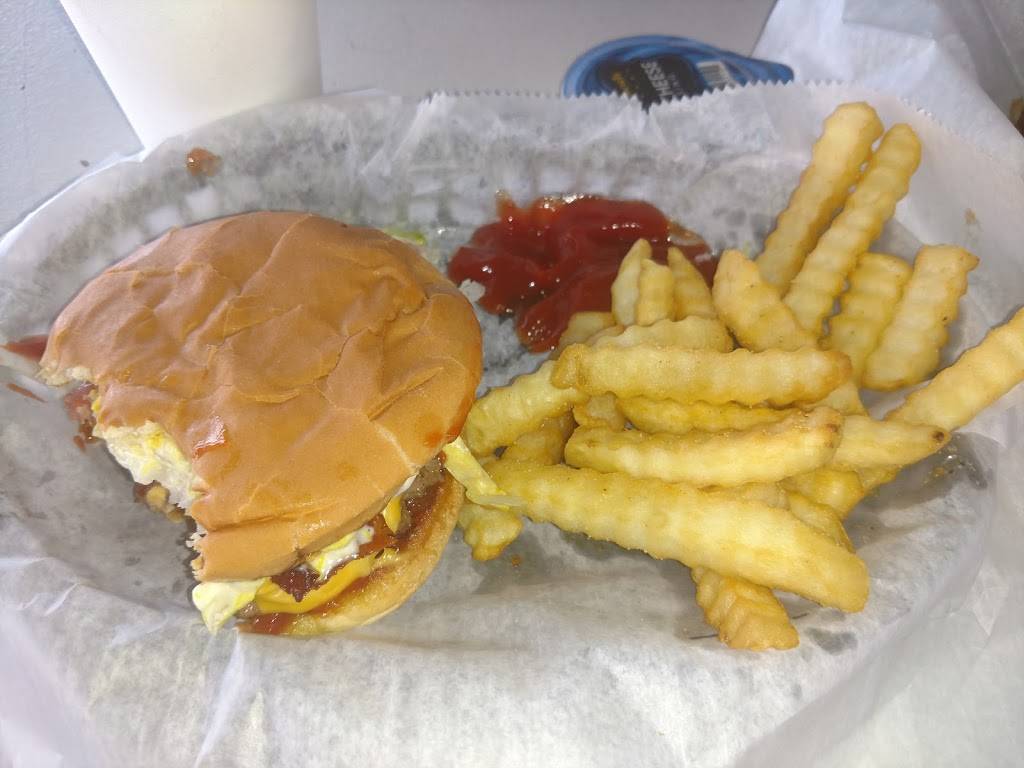 Js Corner | restaurant | 102 S Lynn Ave, Elizabethton, TN 37643, USA | 4235473300 OR +1 423-547-3300