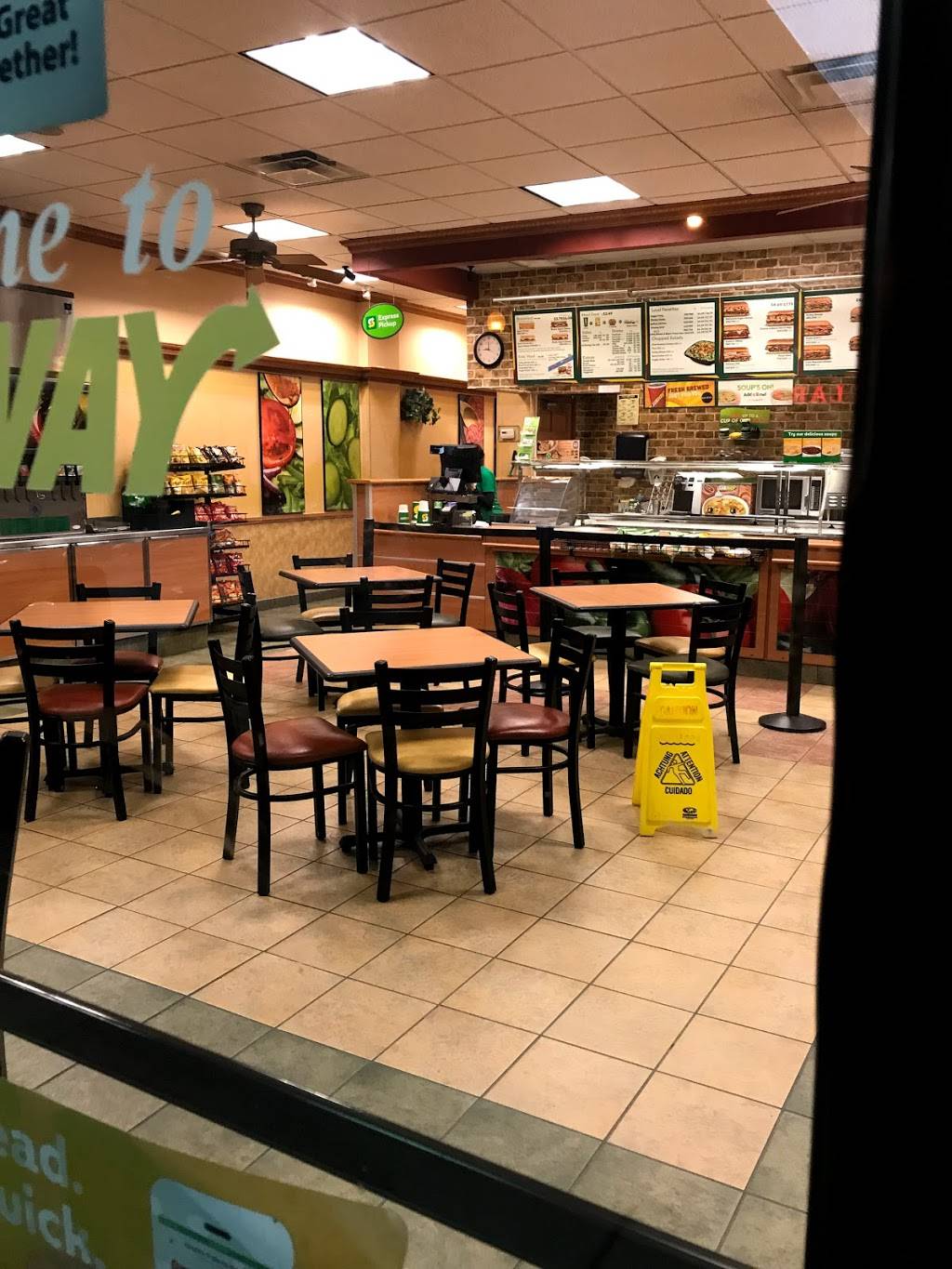 Subway Restaurants | restaurant | 2851 N Milwaukee Ave, Chicago, IL 60618, USA | 7732522320 OR +1 773-252-2320