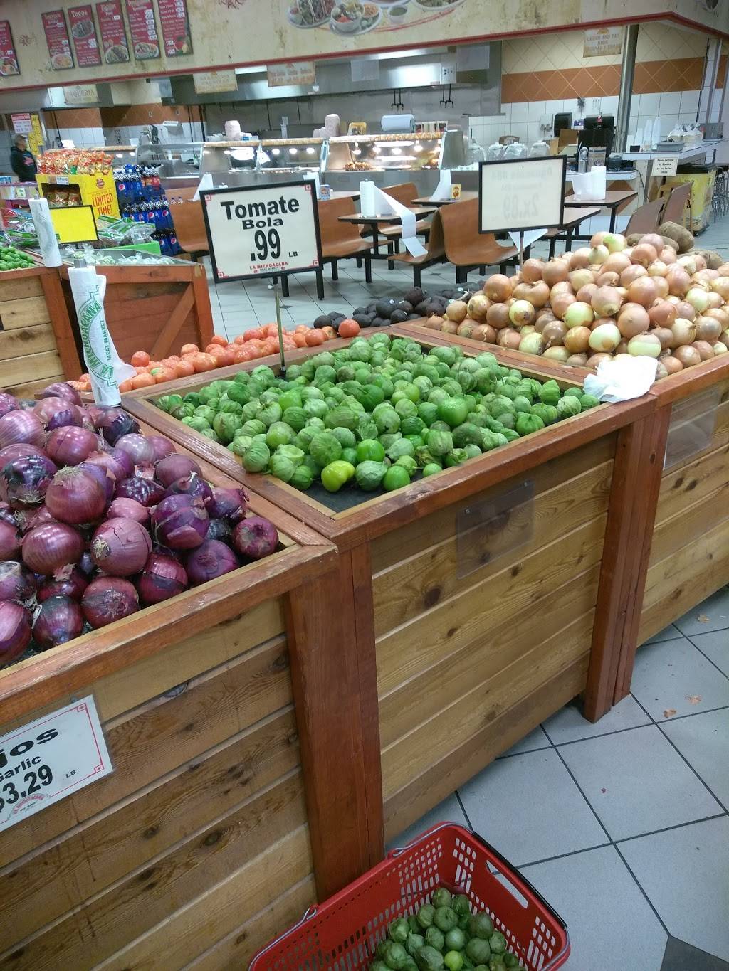 La Michoacana Meat Market | bakery | 8260 Marbach Rd, San Antonio, TX 78227, USA | 2106703800 OR +1 210-670-3800