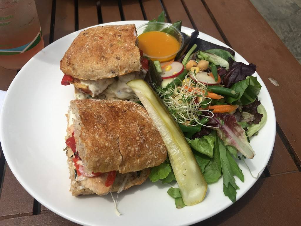 Main Course Marketplace | restaurant | 175 Main St, New Paltz, NY 12561, USA | 8452552600 OR +1 845-255-2600