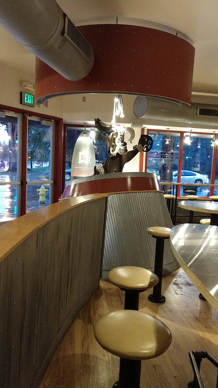 Chipotle Mexican Grill | restaurant | 649 S College Ave ste a, Fort Collins, CO 80525, USA | 9704071446 OR +1 970-407-1446