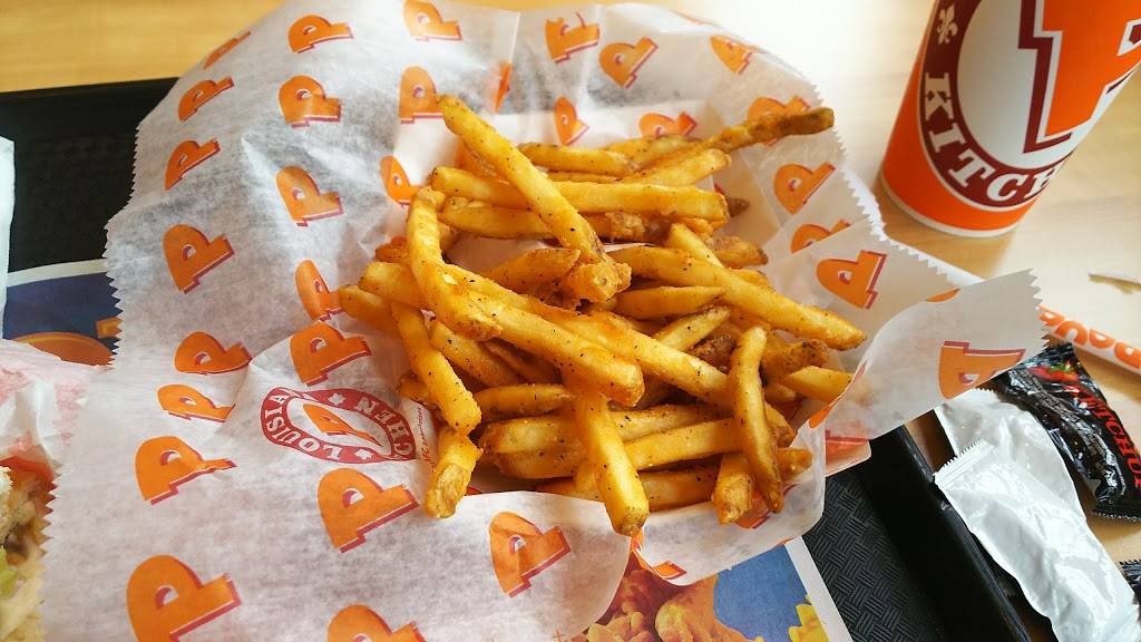 Popeyes Louisiana Kitchen | restaurant | 599 Divisadero St, San Francisco, CA 94117, USA | 4153463088 OR +1 415-346-3088