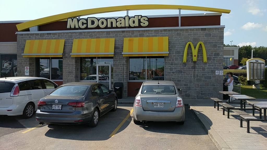 McDonalds | cafe | 4 Rue J. F. Kennedy, Saint-Jérôme, QC J7Y 4B4, Canada | 4504386368 OR +1 450-438-6368
