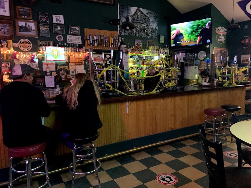 Hardtails Bar & Grill | restaurant | 175 N Larch St, Sisters, OR 97759, USA | 5415496114 OR +1 541-549-6114
