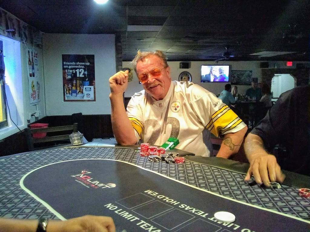 Seaside Bar and Grill | restaurant | 2401 Beach Ct, Riviera Beach, FL 33404, USA | 5615178661 OR +1 561-517-8661