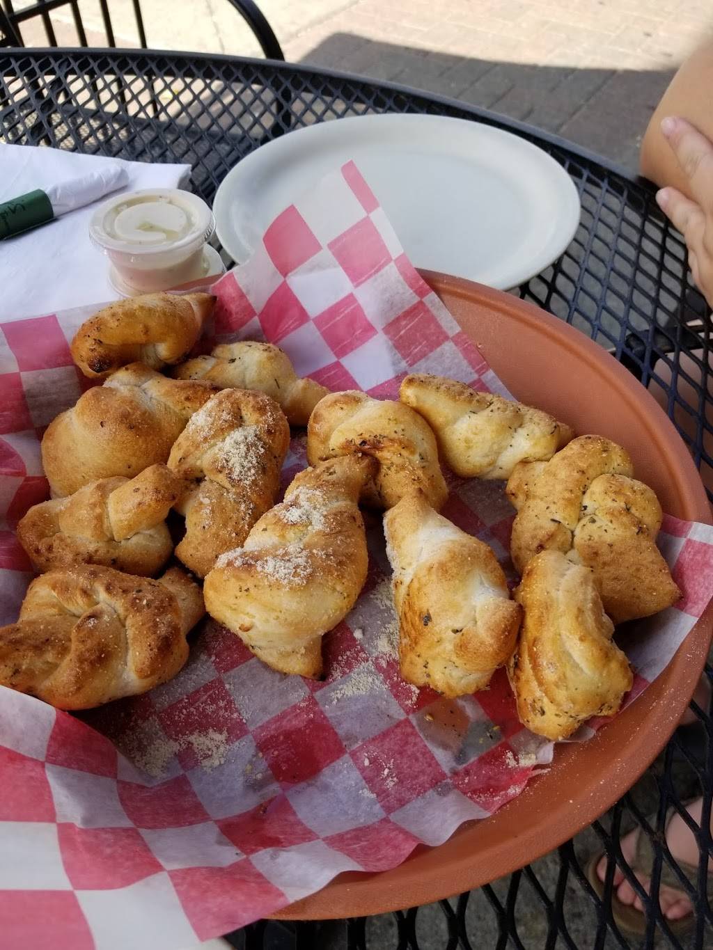 Riedys Tavern | restaurant | 219 S Cochran Ave, Charlotte, MI 48813, USA | 5175437777 OR +1 517-543-7777