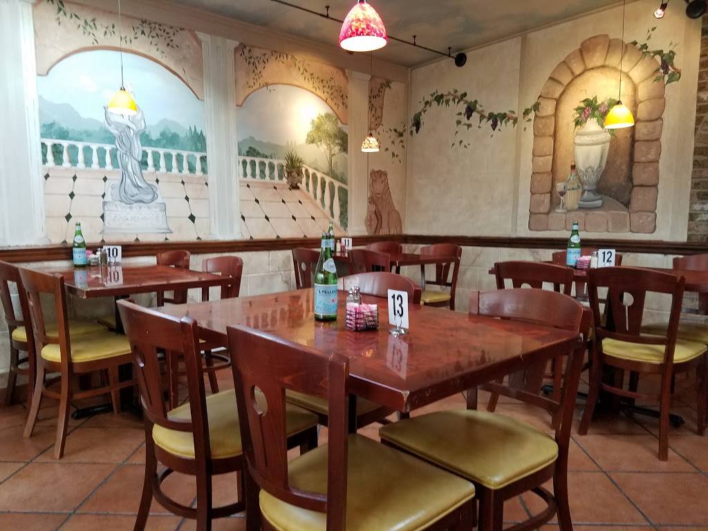 Carinis Italian Restaurant | restaurant | 1600 Elizabeth Ave, Reading, PA 19605, USA | 6109399255 OR +1 610-939-9255