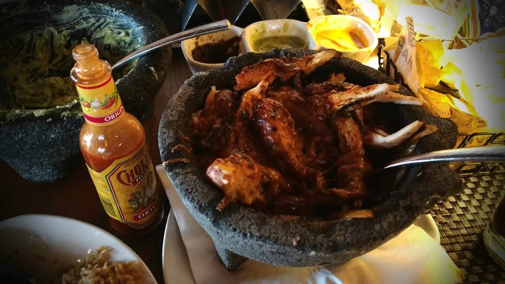 Mago Grill & Cantina | restaurant | 100 W Higgins Rd M-05, South Barrington, IL 60010, USA | 8478444400 OR +1 847-844-4400