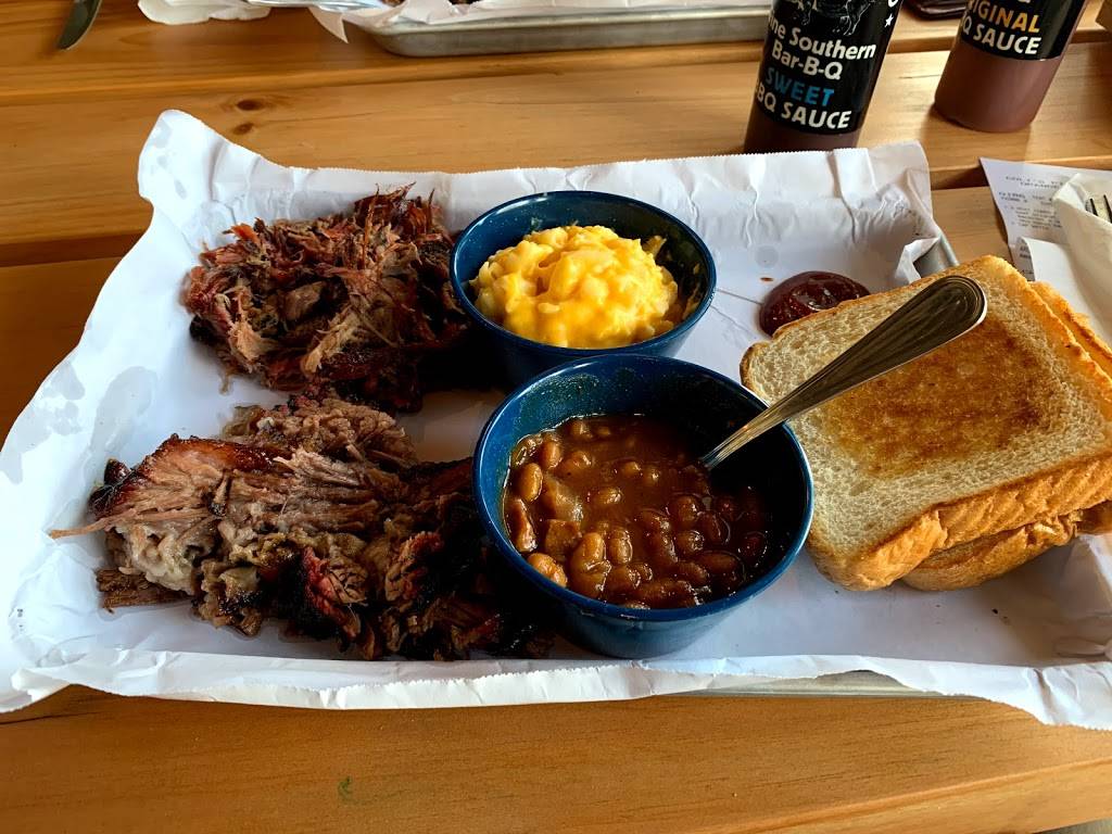 Colts Pig Stand | restaurant | 1340 Saxon Blvd, Orange City, FL 32763, USA | 3862184003 OR +1 386-218-4003