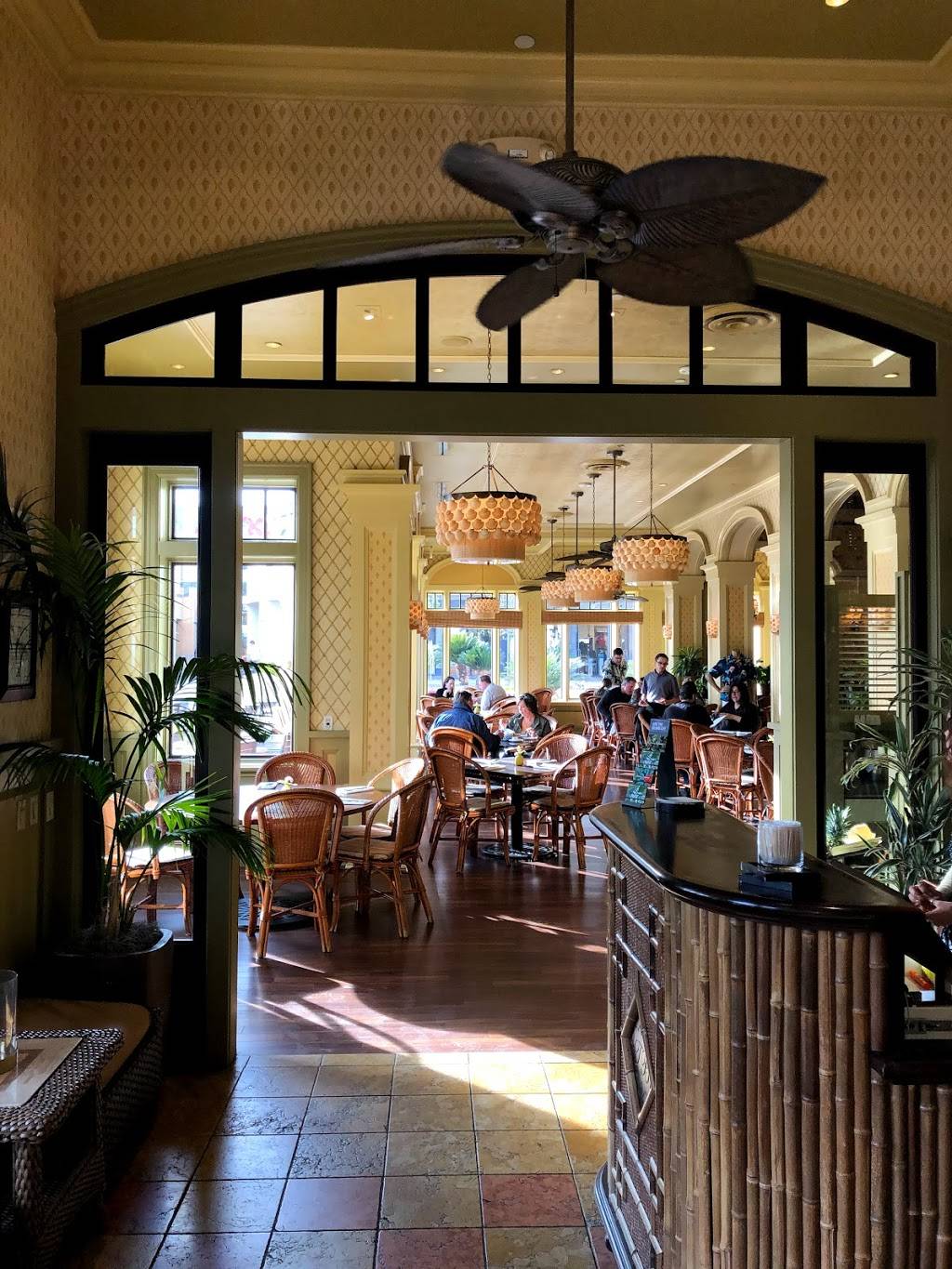 Tommy Bahama Restaurant, Bar & Store | restaurant | 6635 S Las Vegas Blvd, Las Vegas, NV 89119, USA | 7029486828 OR +1 702-948-6828