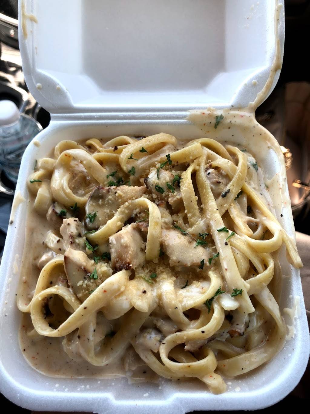 Honeys | restaurant | 20342 Grand River Ave, Detroit, MI 48219, USA | 3133266060 OR +1 313-326-6060