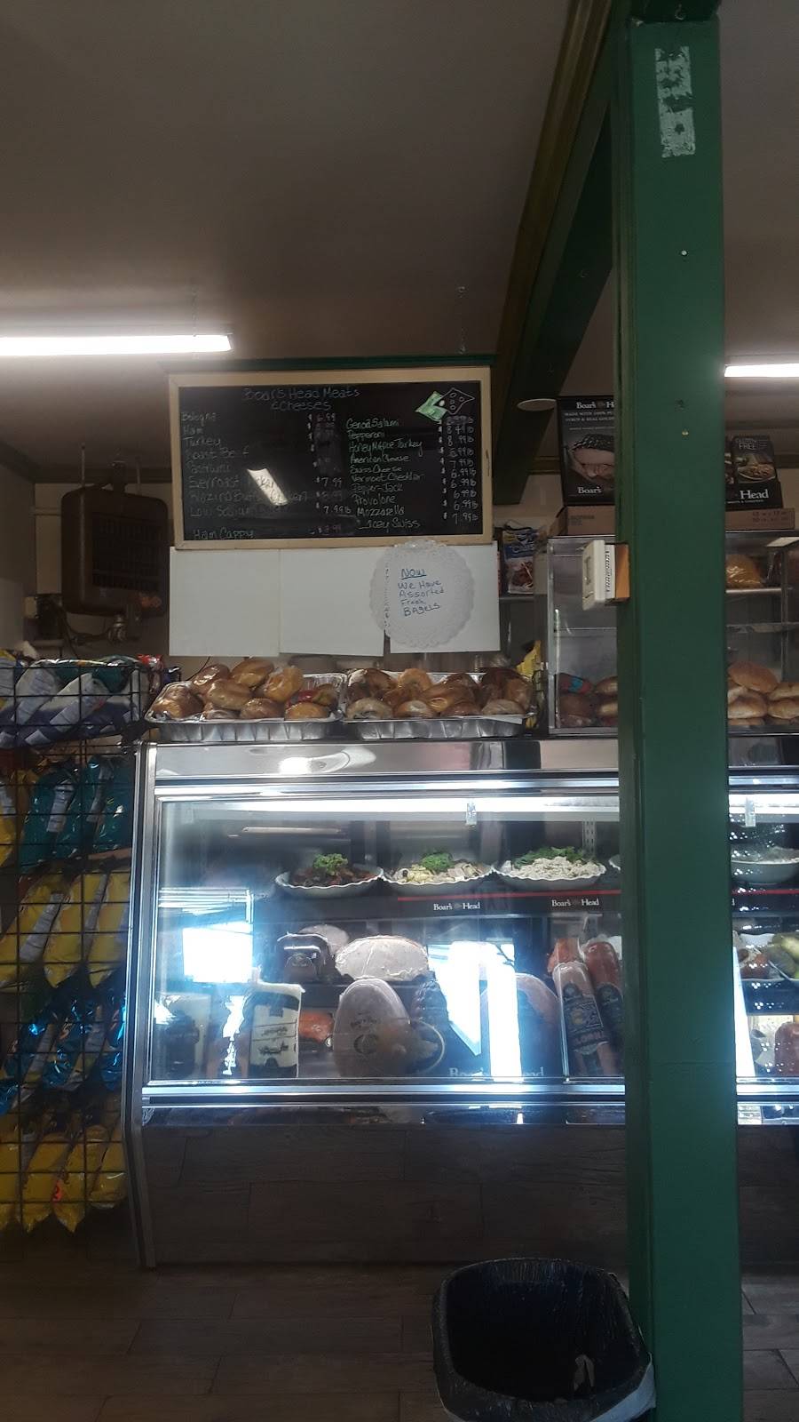 Macs Countryside Deli & Catering | restaurant | 61 Half Mile Rd, Middle Island, NY 11953, USA | 6314488955 OR +1 631-448-8955