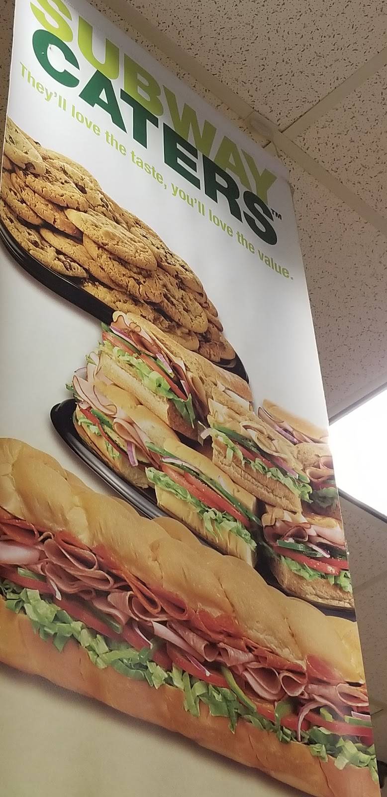 Subway | restaurant | 1963 Memorial Pkwy SW, Huntsville, AL 35801, USA | 2562137351 OR +1 256-213-7351