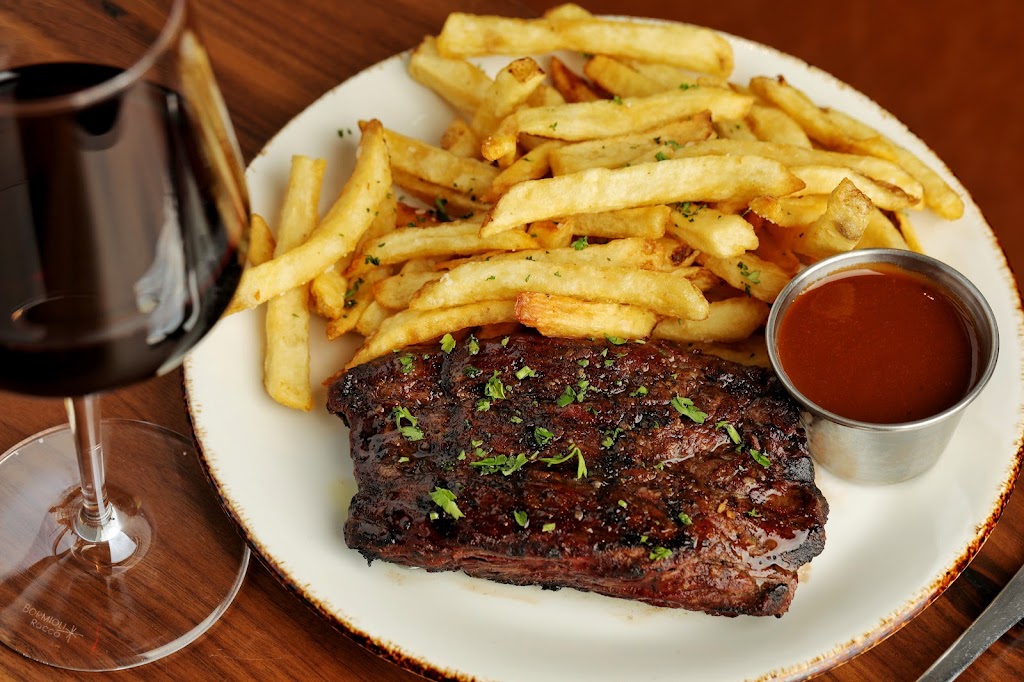 Evanston Corner Bistro | restaurant | 703 Church St, Evanston, IL 60201, USA | 8474929700 OR +1 847-492-9700