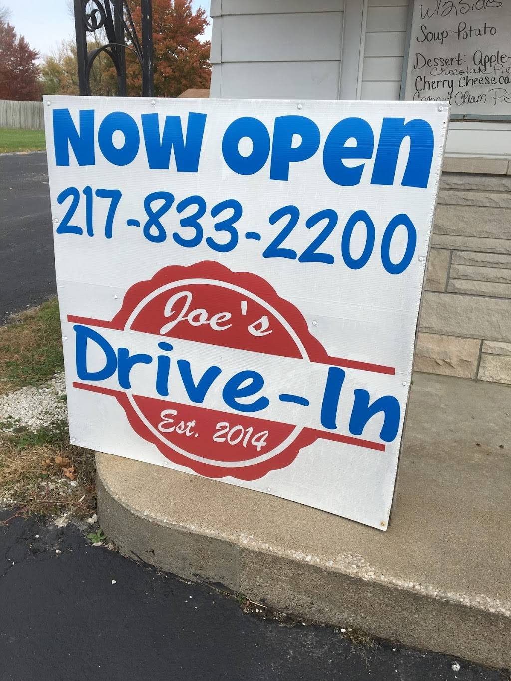 Joe’s Drive-In | restaurant | S Wall St, Griggsville, IL 62340, USA | 2178332200 OR +1 217-833-2200