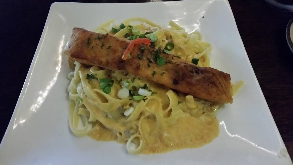 Little Whale Seafood | restaurant | 716 Magnolia Ave, Millbrae, CA 94030, USA | 6506974004 OR +1 650-697-4004