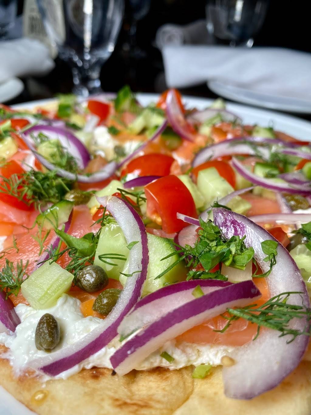 The Linwood Restaurant and Cocktails | restaurant | 150 E Main St, Bay Shore, NY 11706, USA | 6316651256 OR +1 631-665-1256