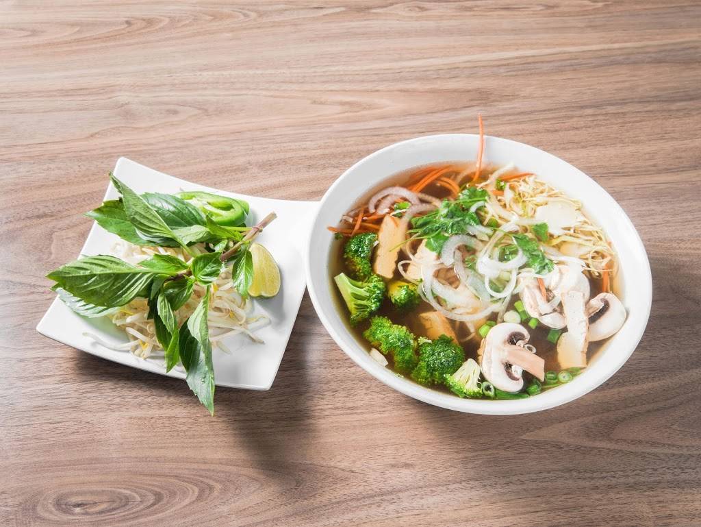Thuys Pho | restaurant | 10435 Pacific Ave S, Tacoma, WA 98444, USA | 2535488886 OR +1 253-548-8886