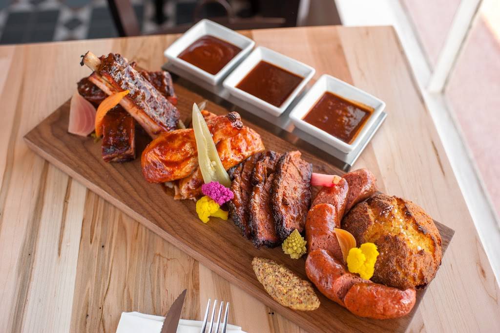 Woodlake Tavern | restaurant | 1431 Del Paso Blvd, Sacramento, CA 95815, USA | 9165140405 OR +1 916-514-0405