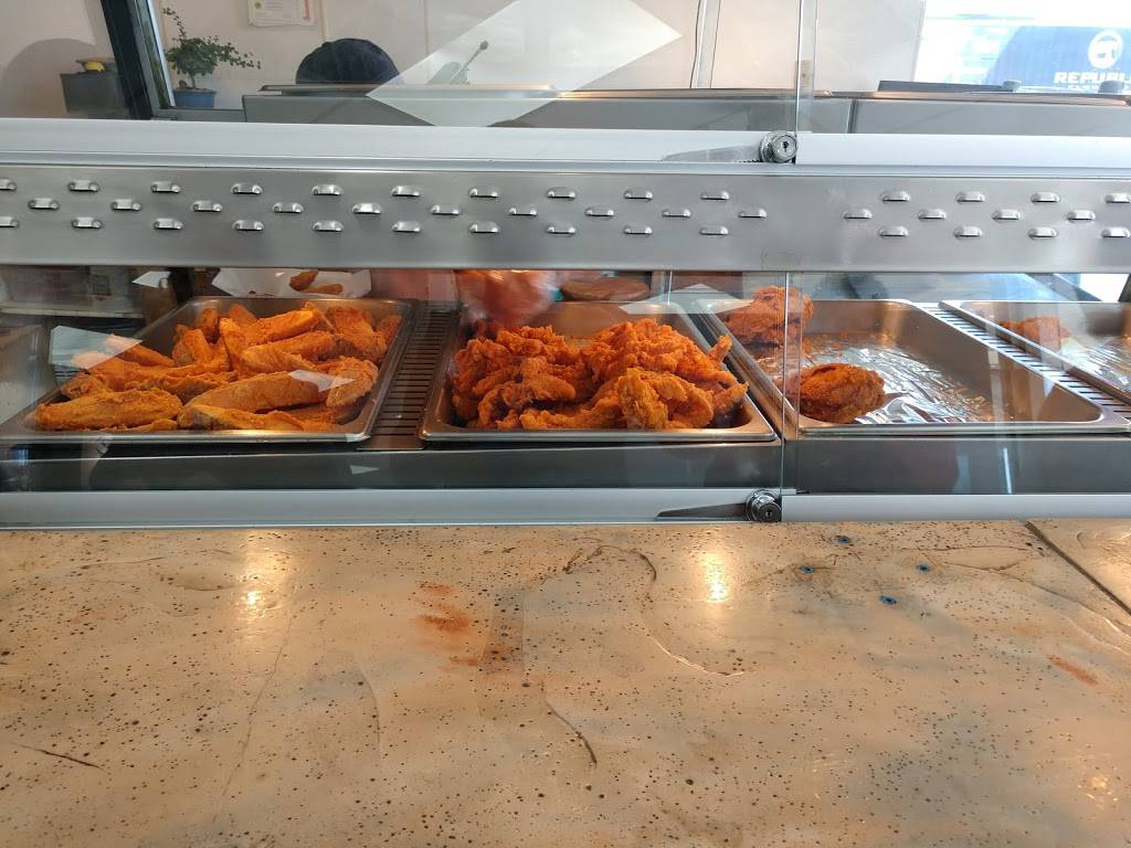 Kevins Fried Chicken | restaurant | 524 W 4500 S, Murray, UT 84123, USA | 8012939559 OR +1 801-293-9559